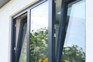 Turn-Tilt-Windows-antracite grey lincoln